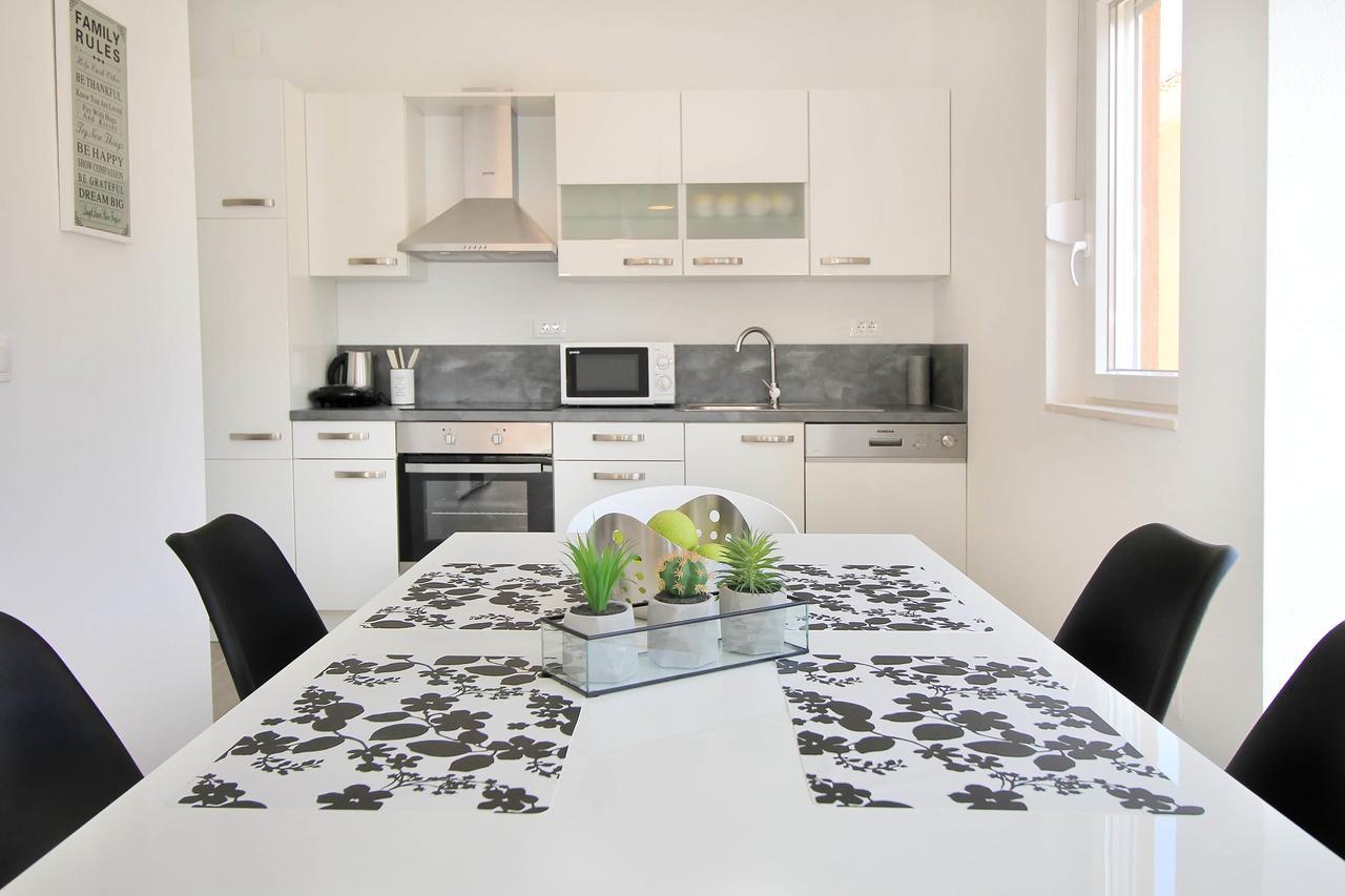 Bacan Family Apartments Кавтат Екстериор снимка